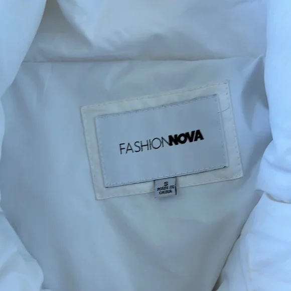 Women's White Puffer Jacket - Picture 3 of 9